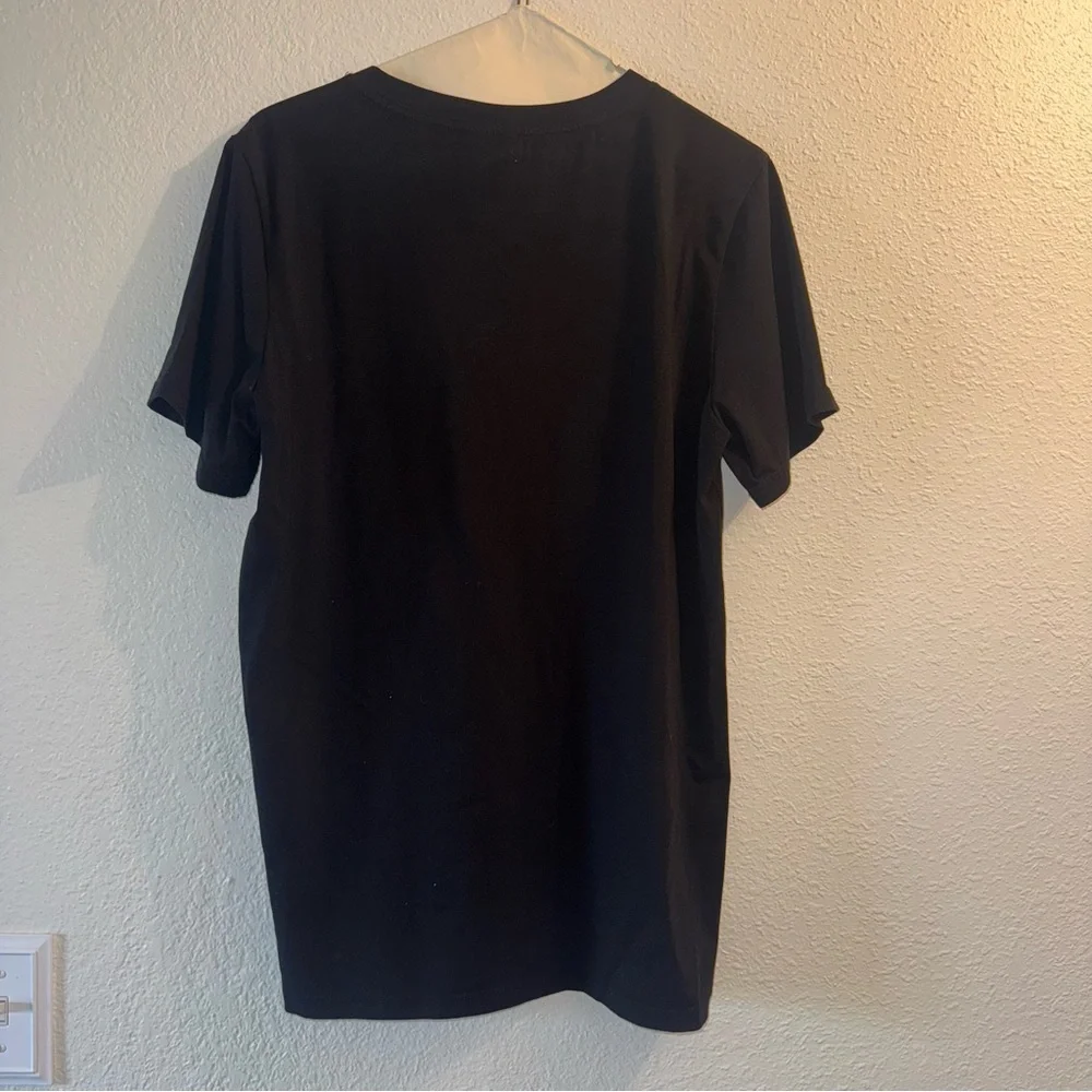 Queen of Sparkles Crawling Tigers Tee. - Picture 4 of 5